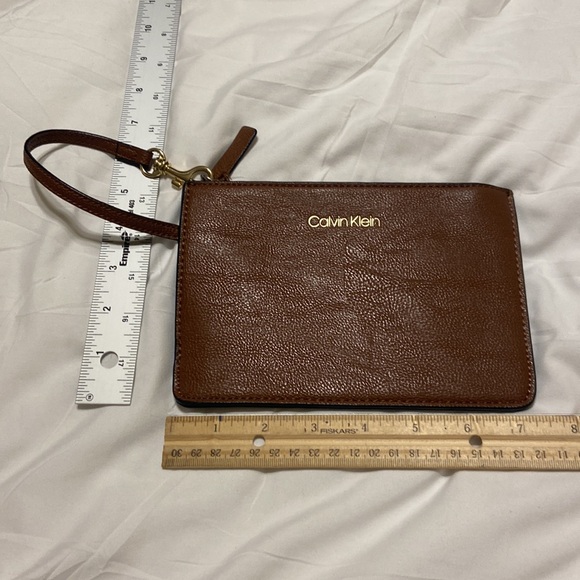 Calvin Klein Brown Leather Wristlet or Wallet - Picture 6 of 7